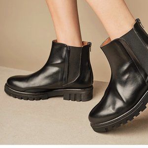 Chunky Bhava Black Moto Kai Vegan Chelsea Book, Weatherproof, Size 39 (US 9),